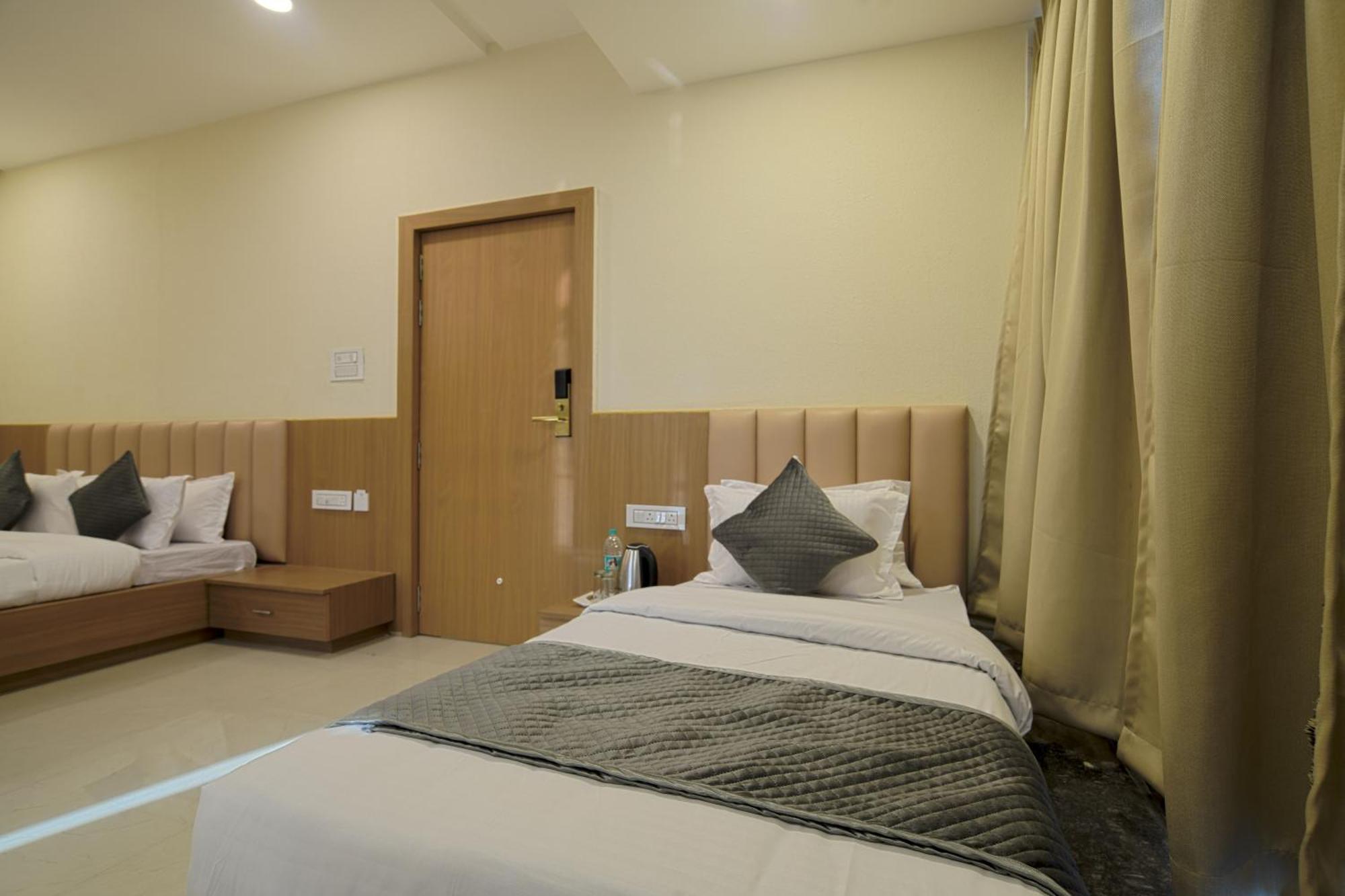 Hotel Shivlok Ujjain Δωμάτιο φωτογραφία