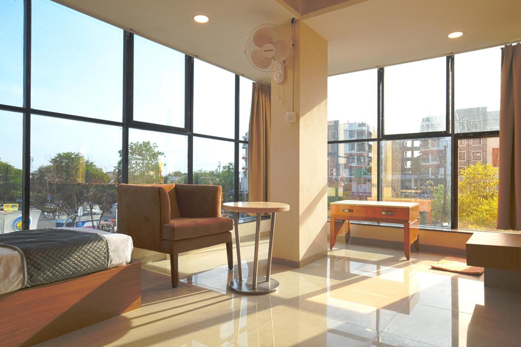 Hotel Shivlok Ujjain Δωμάτιο φωτογραφία