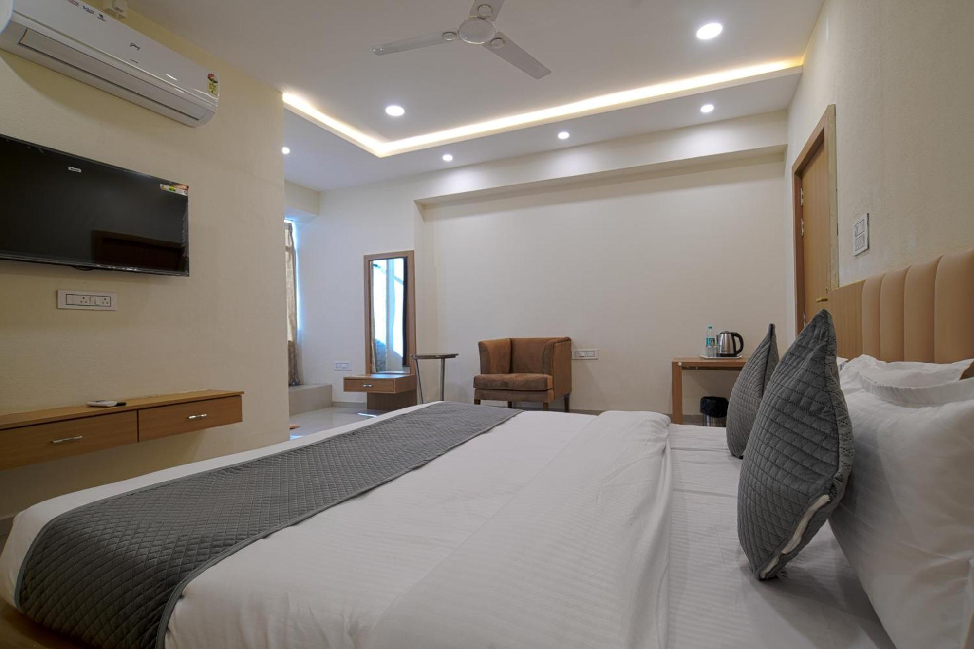 Hotel Shivlok Ujjain Δωμάτιο φωτογραφία
